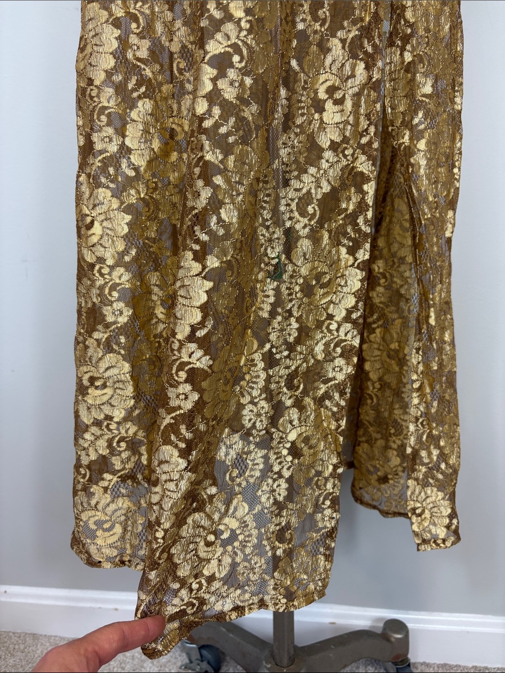 Vtg Y2K Victoria’s Secret Gold Lace Maxi Gown Slip Dress Sz M Y2K - Picture 8 of 11